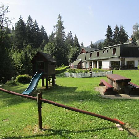 Penzion Pod Dobakom Lazisko Exterior photo